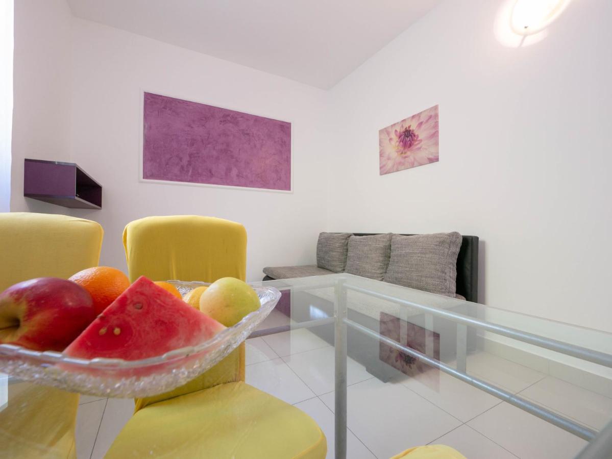 Cozy Apartment With Breakfast On Request 1 Pula Ngoại thất bức ảnh
