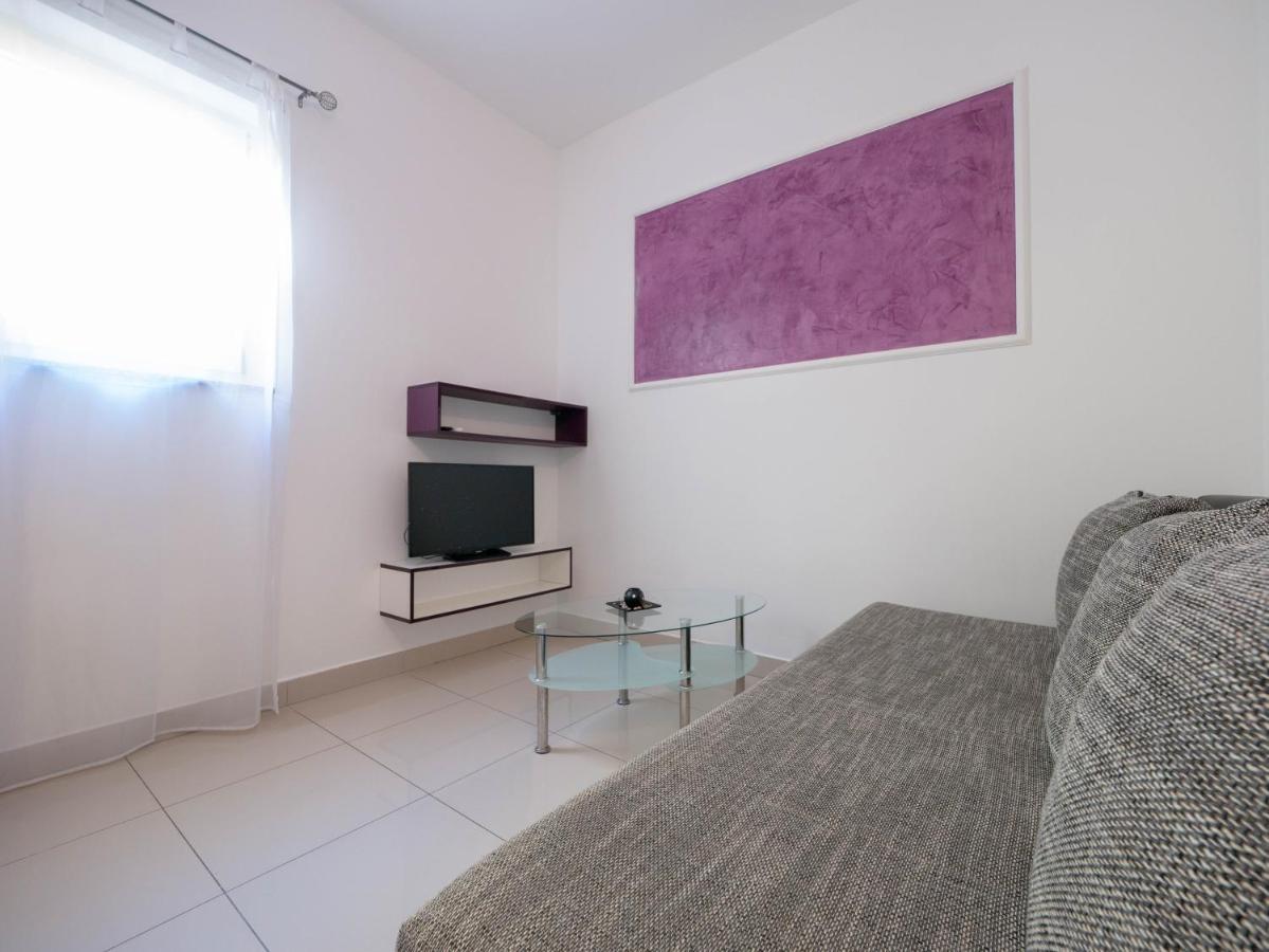 Cozy Apartment With Breakfast On Request 1 Pula Ngoại thất bức ảnh