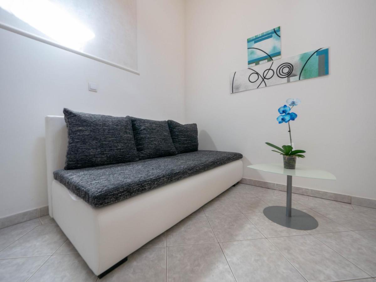 Cozy Apartment With Breakfast On Request 1 Pula Ngoại thất bức ảnh